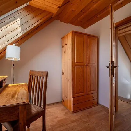 شقة River Bešeňová